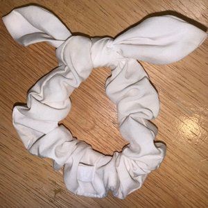 LULULEMON SCRUNCHIE!!!